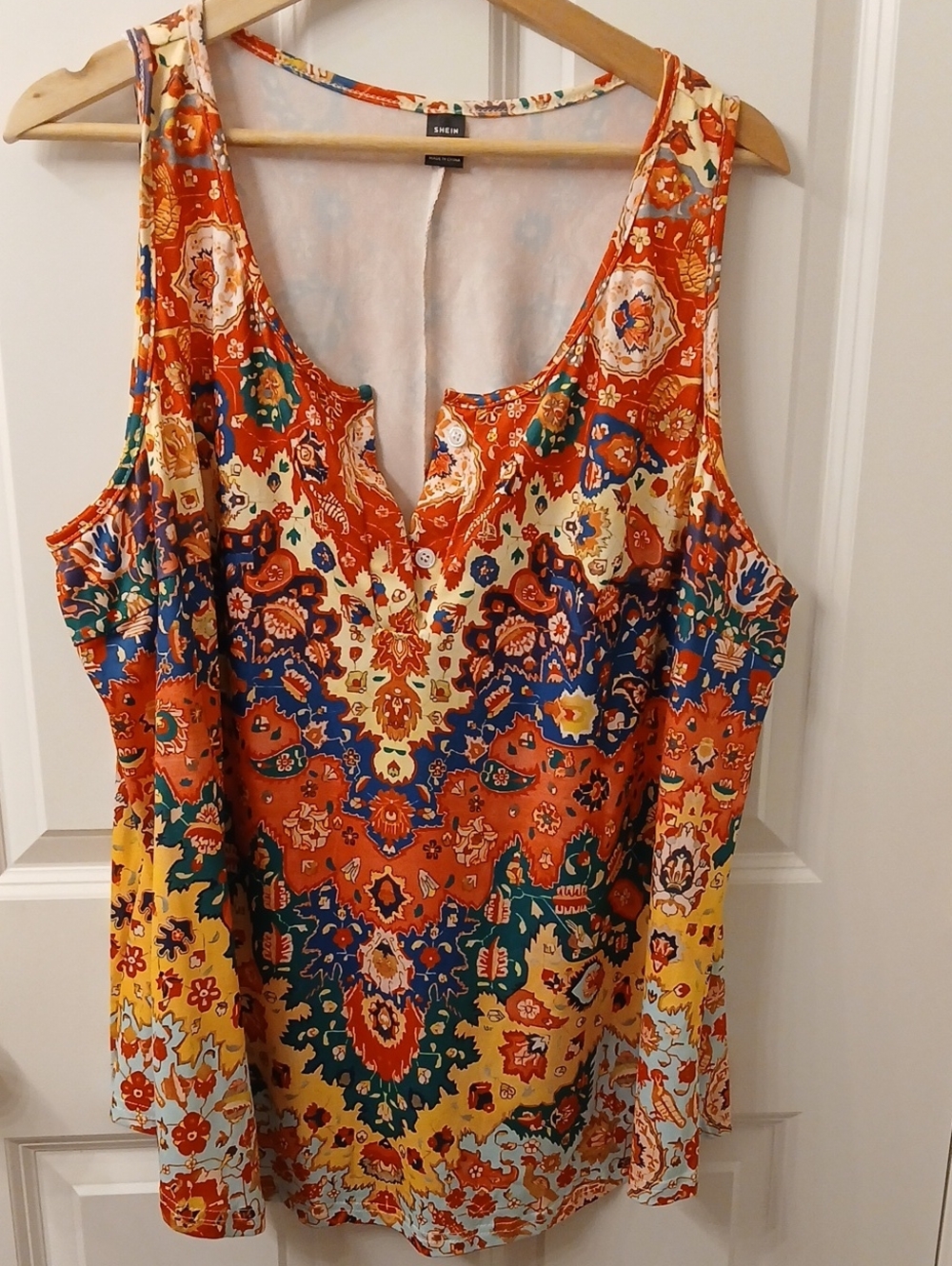 PLUS Tank Top SHEIN Multi-Print Sleeveless V-Neck